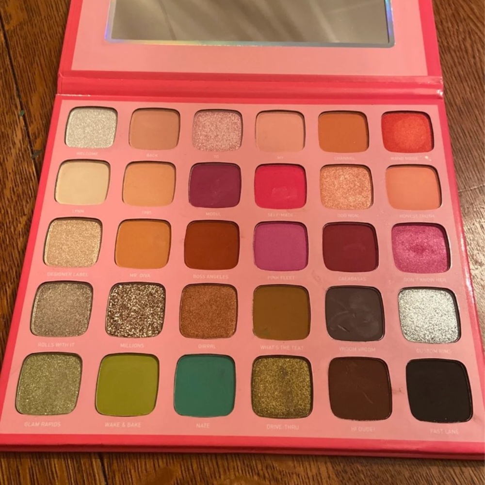 Morphe x Jeffree Star Artistry Palette